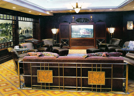 Sofa Enclosure with Deco Panels